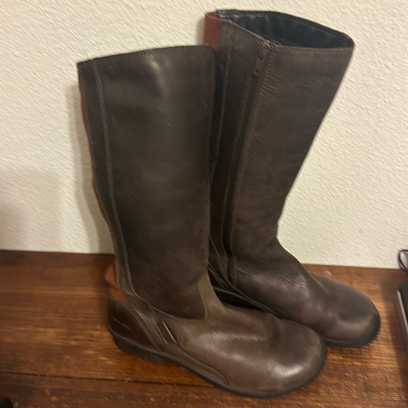 Keen boots - Picture 1 of 9